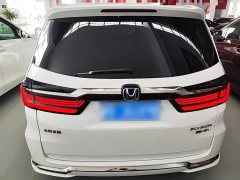Honda Odyssey 2.0L e:HEV Luxury - ფოტო 6