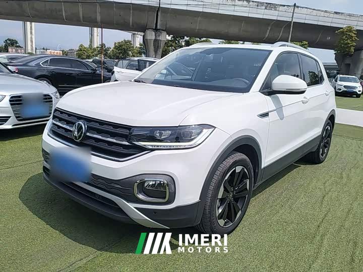 Volkswagen Touran 200TSI DSG Smart Connected Edition