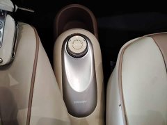 Wuling Hongguang MINIEV Fourth Generation Four-Door Advanced Edition - ფოტო 14