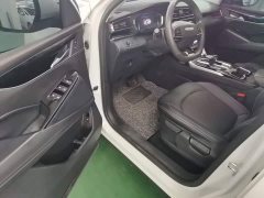 SAIC Maxus EUNIQ 6 2021 1.3T Plug-in Hybrid Lite Comfort Edition - ფოტო 16