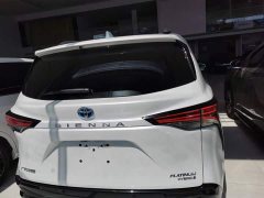 Toyota Sienna 2021 2.5L Hybrid Platinum Edition - ფოტო 6