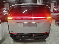 Li Auto Li Xiang MEGA Ultra - ფოტო 6