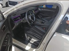 BYD Dolphin 06 DM-i Smart Drive 120KM Premium Edition - ფოტო 15