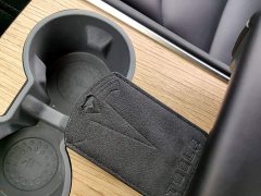 Tesla Model Y Rear-Wheel Drive - ფოტო 9