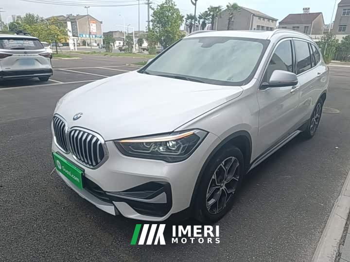 BMW X1 sDrive20Li Premium Edition