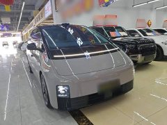 Li Auto Li Xiang MEGA 2024 Ultra - ფოტო 4