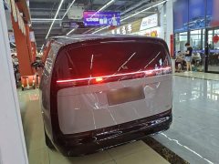 Li Auto Li Xiang MEGA 2024 Ultra - ფოტო 5