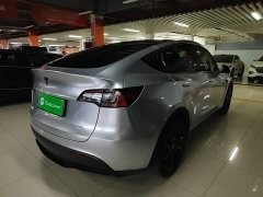 Tesla Model Y Rear-Wheel Drive - ფოტო 7