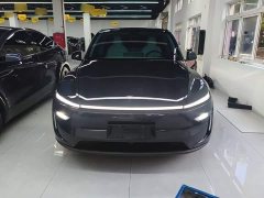 Tesla Model Y Long Range All-Wheel Drive - ფოტო 3