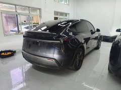 Tesla Model Y Long Range All-Wheel Drive - ფოტო 5