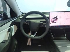 Tesla Model Y Long Range All-Wheel Drive - ფოტო 7