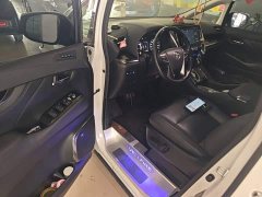 Toyota Vellfire 2021 Crown Hybrid 2.5L HV Luxury Edition - ფოტო 16