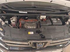 Toyota Vellfire 2021 Crown Hybrid 2.5L HV Luxury Edition - ფოტო 20