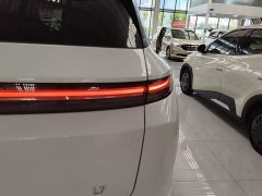 Li Auto L7 Pro - ფოტო 8
