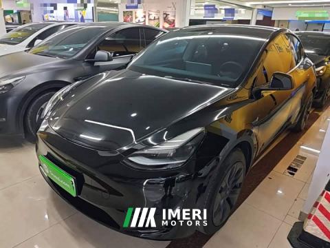 2024 Tesla Model Y Rear-Wheel Drive