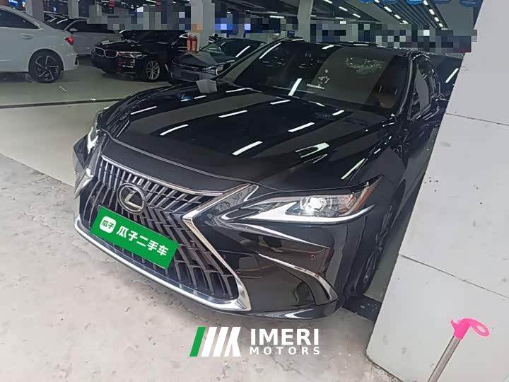 Lexus ES 200 Excellence Edition