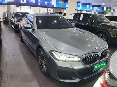 BMW 5 Series (Imported) Facelift 525i M Sport Package - ფოტო 3