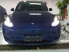 Tesla Model Y Standard Range RWD - ფოტო 3