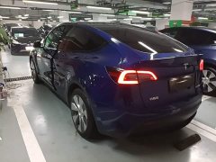 Tesla Model Y Standard Range RWD - ფოტო 5