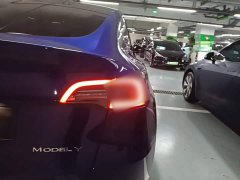 Tesla Model Y Standard Range RWD - ფოტო 8