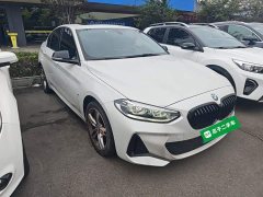 BMW 1 Series 120i M Sport Night Edition - ფოტო 4