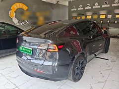 Tesla Model Y Rear-Wheel Drive - ფოტო 7