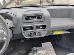 Wuling Yangguang 2024 300km Comfort Passenger Van 75kW - ფოტო 13