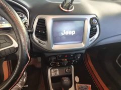 Jeep Compass 2020 220T Automatic Leading Edition - ფოტო 13