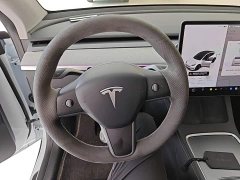 Tesla Model Y Long Range All-Wheel Drive - ფოტო 11