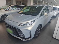 Buick GL8 New Energy Lusang Respect Edition - ფოტო 2