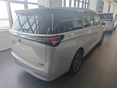 Buick GL8 New Energy Lusang Respect Edition - ფოტო 7
