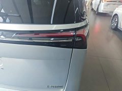 Buick GL8 New Energy Lusang Respect Edition - ფოტო 8