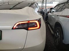 Tesla Model Y Standard Range RWD - ფოტო 8