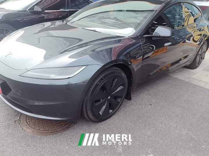 Tesla Model 3 Rear-Wheel Drive