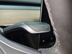 Tesla Model Y Rear-Wheel Drive - ფოტო 14