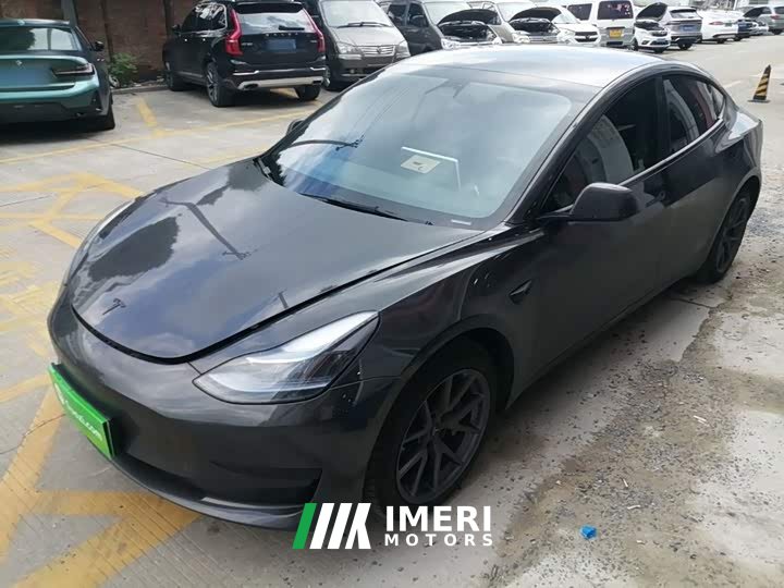 Tesla Model 3 Rear-Wheel Drive
