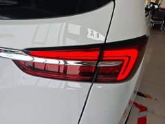 Buick GL8 Land Official Business Class 652T Comfort Edition - ფოტო 8