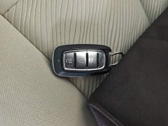 Buick GL8 Land Official Business Class 652T Comfort Edition - ფოტო 9
