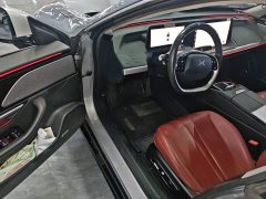 XPeng P7 670G - ფოტო 16