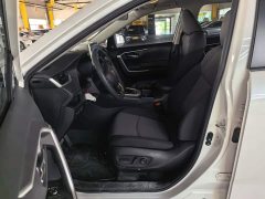 Toyota RAV4 2.0L CVT FWD Fashion Edition - ფოტო 15