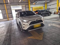Toyota RAV4 2.0L CVT FWD Fashion Edition - ფოტო 4