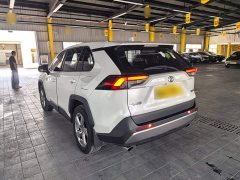 Toyota RAV4 2.0L CVT FWD Fashion Edition - ფოტო 5