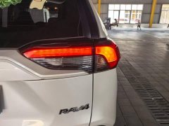 Toyota RAV4 2.0L CVT FWD Fashion Edition - ფოტო 8