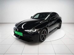 Alfa Romeo Giulia 2023 2.0T 280HP Track Edition - ფოტო 2