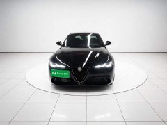 Alfa Romeo Giulia 2023 2.0T 280HP Track Edition - ფოტო 3