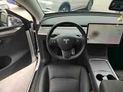 Tesla Model Y Standard Range RWD - ფოტო 11