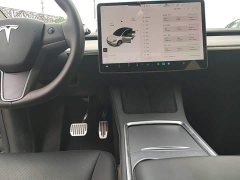 Tesla Model Y Standard Range RWD - ფოტო 13