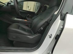 Tesla Model Y Standard Range RWD - ფოტო 15