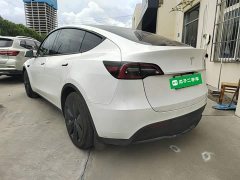 Tesla Model Y Standard Range RWD - ფოტო 5