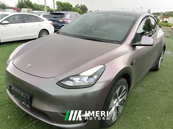 Tesla Model Y Standard Range RWD